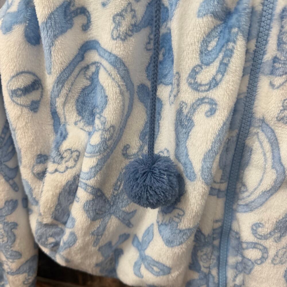 The Grinch Soft Fleece Printed Hoodie Full Zip Size XL Coquette Toile Blue White - Picture 2 of 6